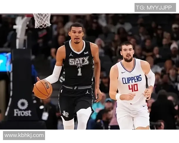 25日马刺对阵快船精彩比赛录像回放及精彩瞬间分析