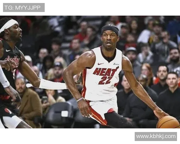 2013年NBA经典对决热火与开拓者的巅峰对决回顾与精彩瞬间分析