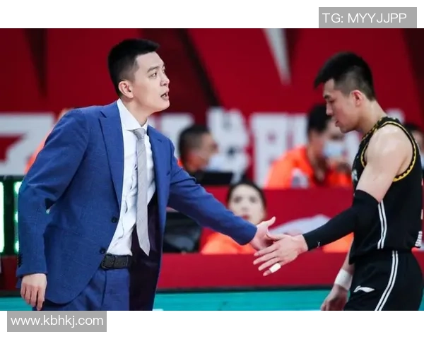 2016年CBA季后赛广东队与广厦队的精彩对决回顾与分析